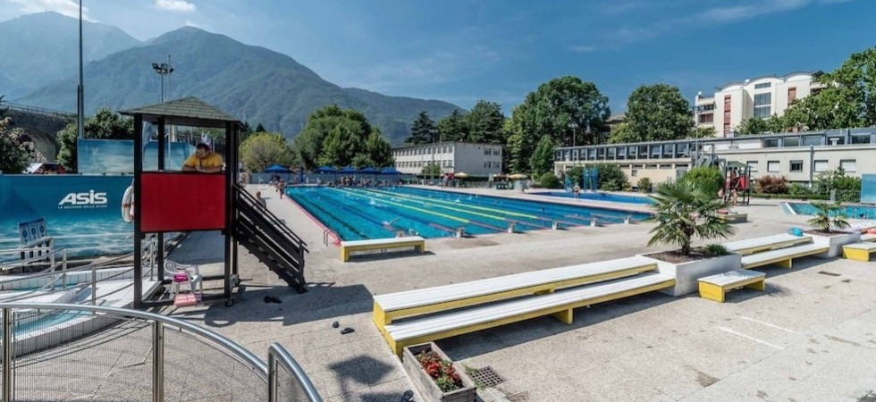 Sconti in piscina per famiglie (e nonni) con Swim Family: ecco i centri che aderiscono e come ottenere le agevolazioni